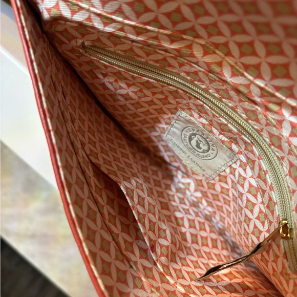 🧡🧡Spartina 449 Orange and Cream Leather Clutch With Colorful Fall Bundle.🧡🧡 - Picture 11 of 16